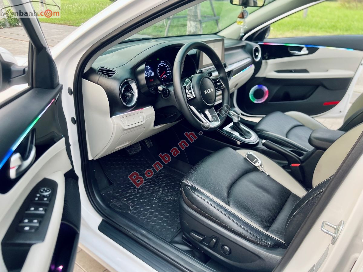 Bán ô tô Kia K3 Luxury 1.6 AT - 2024 - xe cũ