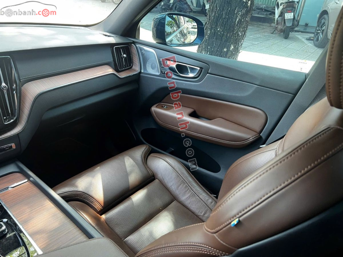 Bán ô tô Volvo XC60 Recharge Ultimate T8 AWD - 2025 - xe cũ