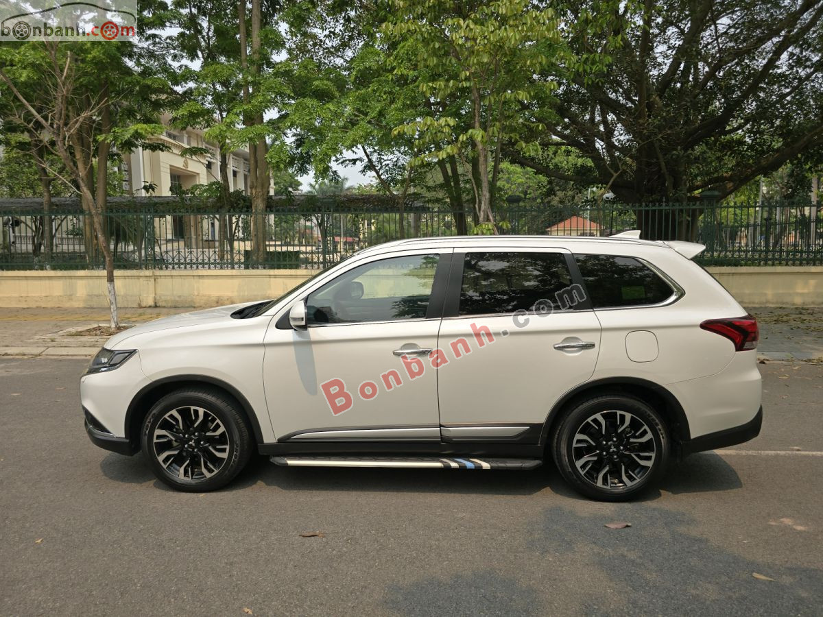 Bán ô tô Mitsubishi Outlander 2.4 CVT Premium - 2020 - xe cũ