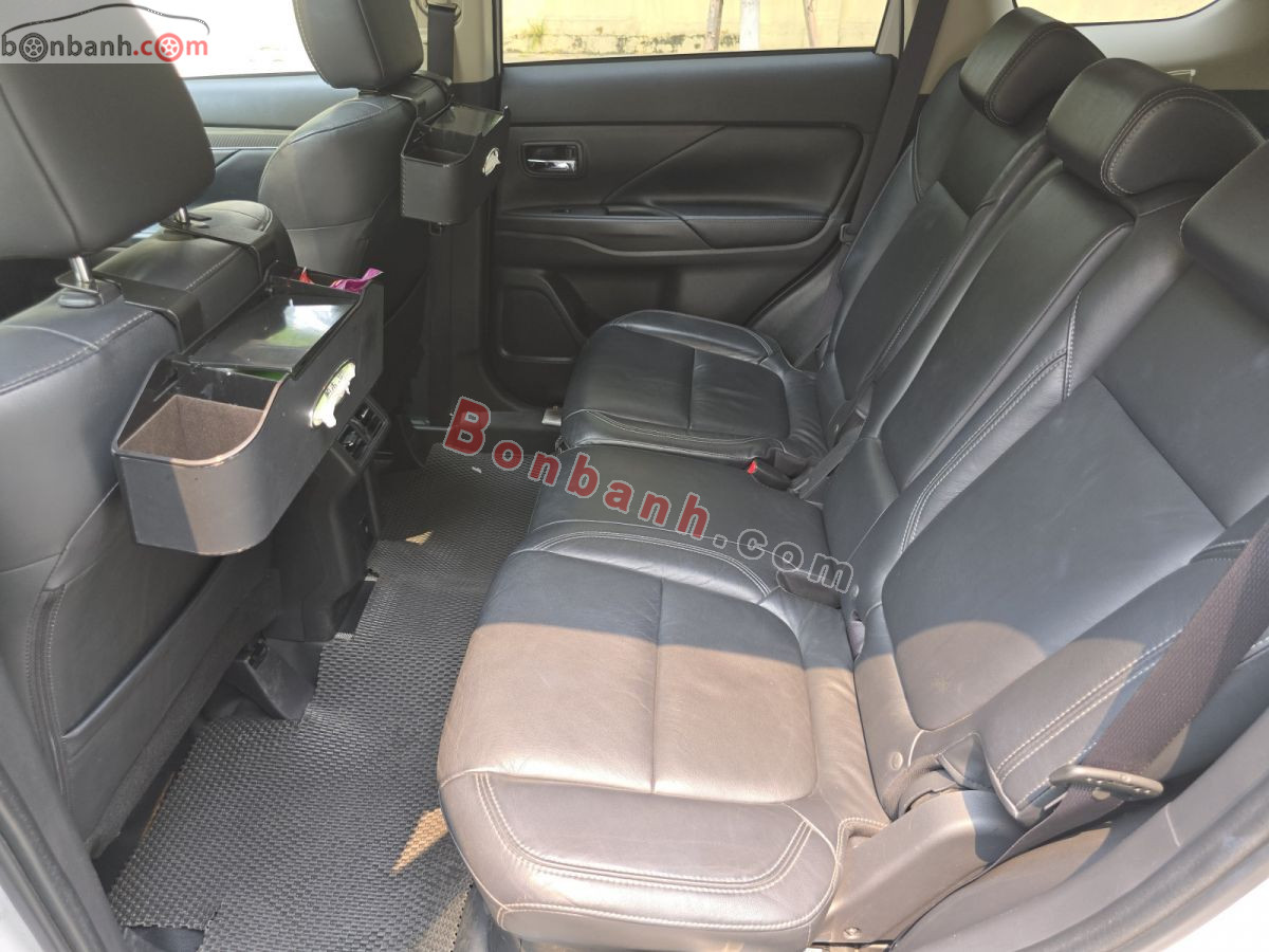 Bán ô tô Mitsubishi Outlander 2.4 CVT Premium - 2020 - xe cũ