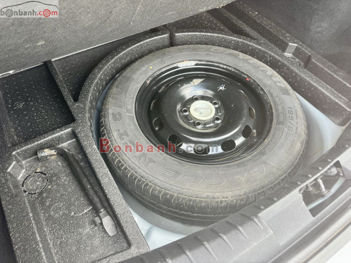 Bán ô tô Ford Focus 2.0 AT - 2005 - xe cũ