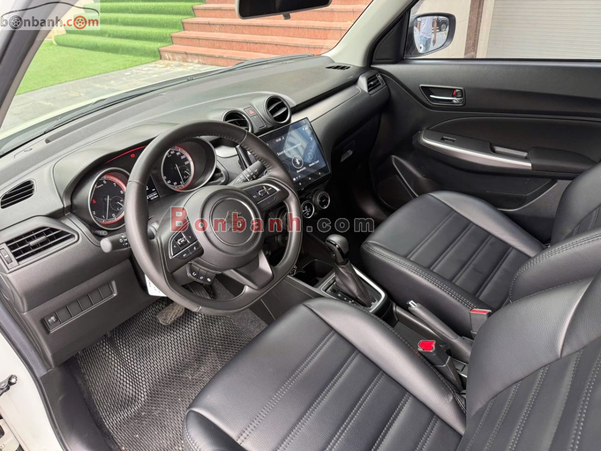 Bán ô tô Suzuki Swift GLX 1.2 AT - 2023 - xe cũ
