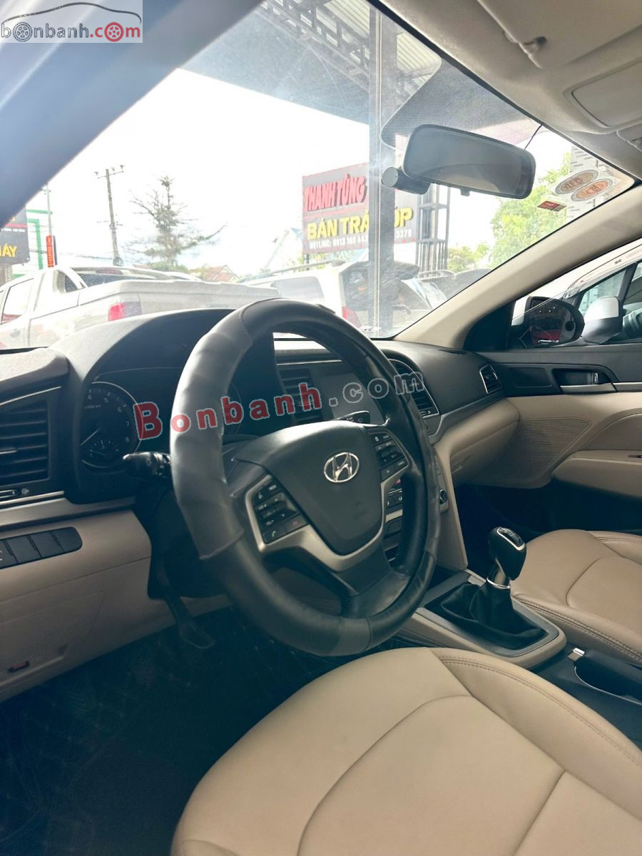 Bán ô tô Hyundai Elantra 1.6 MT - 2019 - xe cũ