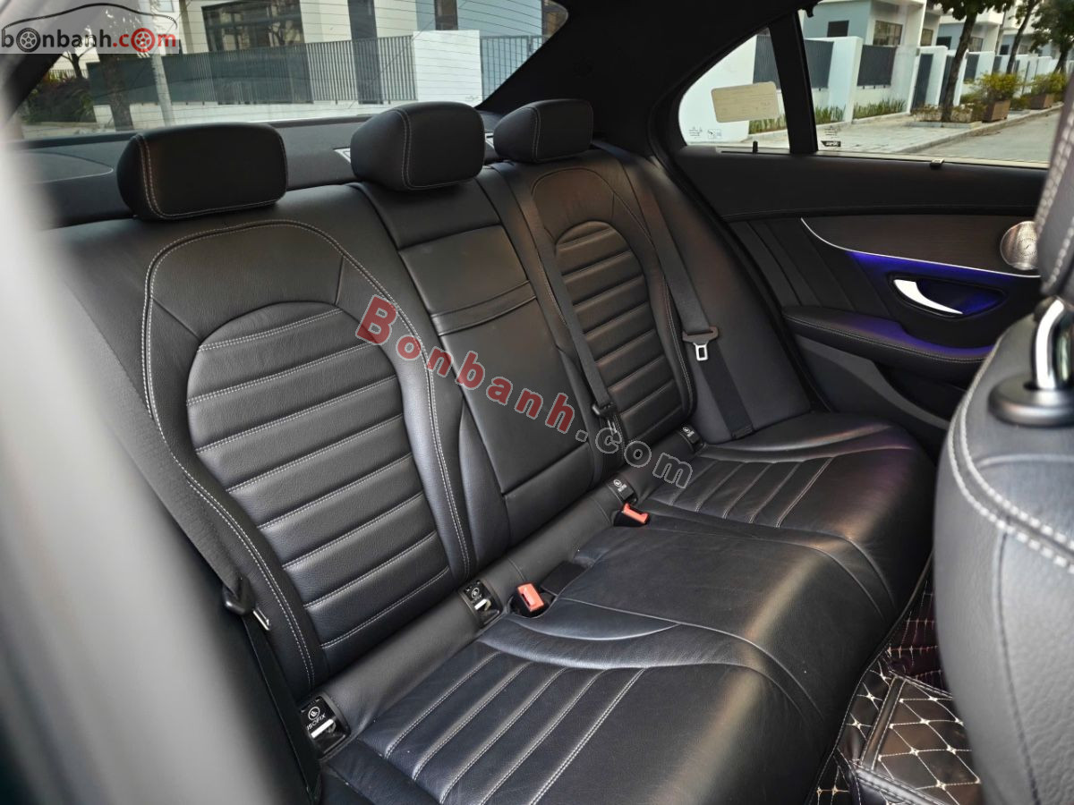Bán ô tô Mercedes Benz C class C300 AMG - 2020 - xe cũ