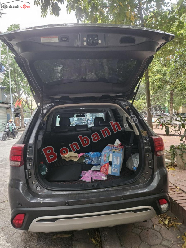 Bán ô tô Mitsubishi Outlander 2.0 CVT Premium - 2020 - xe cũ