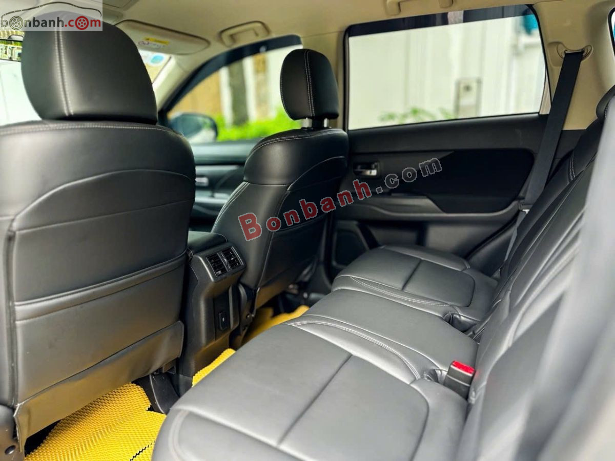 Bán ô tô Mitsubishi Outlander 2.0 CVT - 2020 - xe cũ