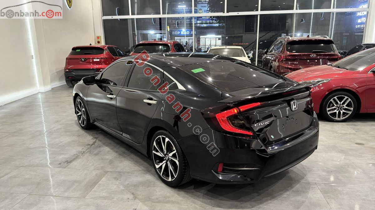 Bán ô tô Honda Civic RS 1.5 AT - 2020 - xe cũ