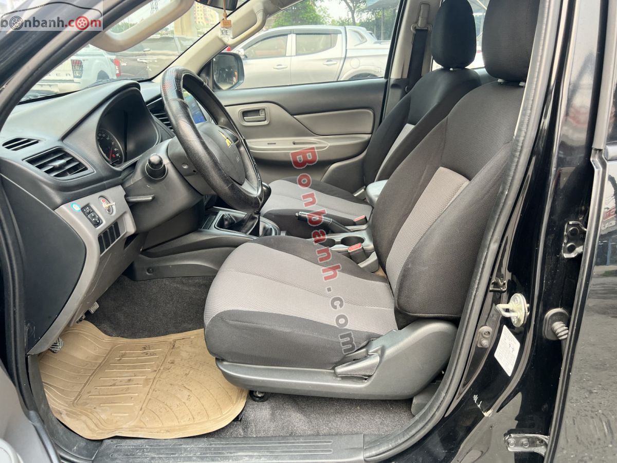 Bán ô tô Mitsubishi Triton 4x2 MT - 2018 - xe cũ