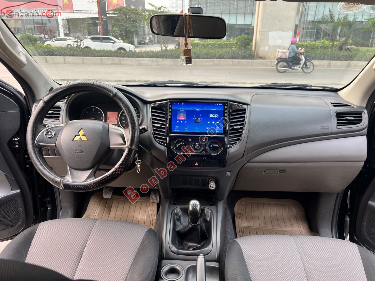 Bán ô tô Mitsubishi Triton 4x2 MT - 2018 - xe cũ