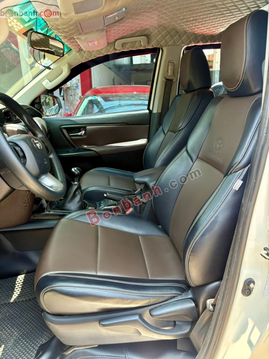 Bán ô tô Toyota Fortuner 2.4G 4x2 MT - 2018 - xe cũ