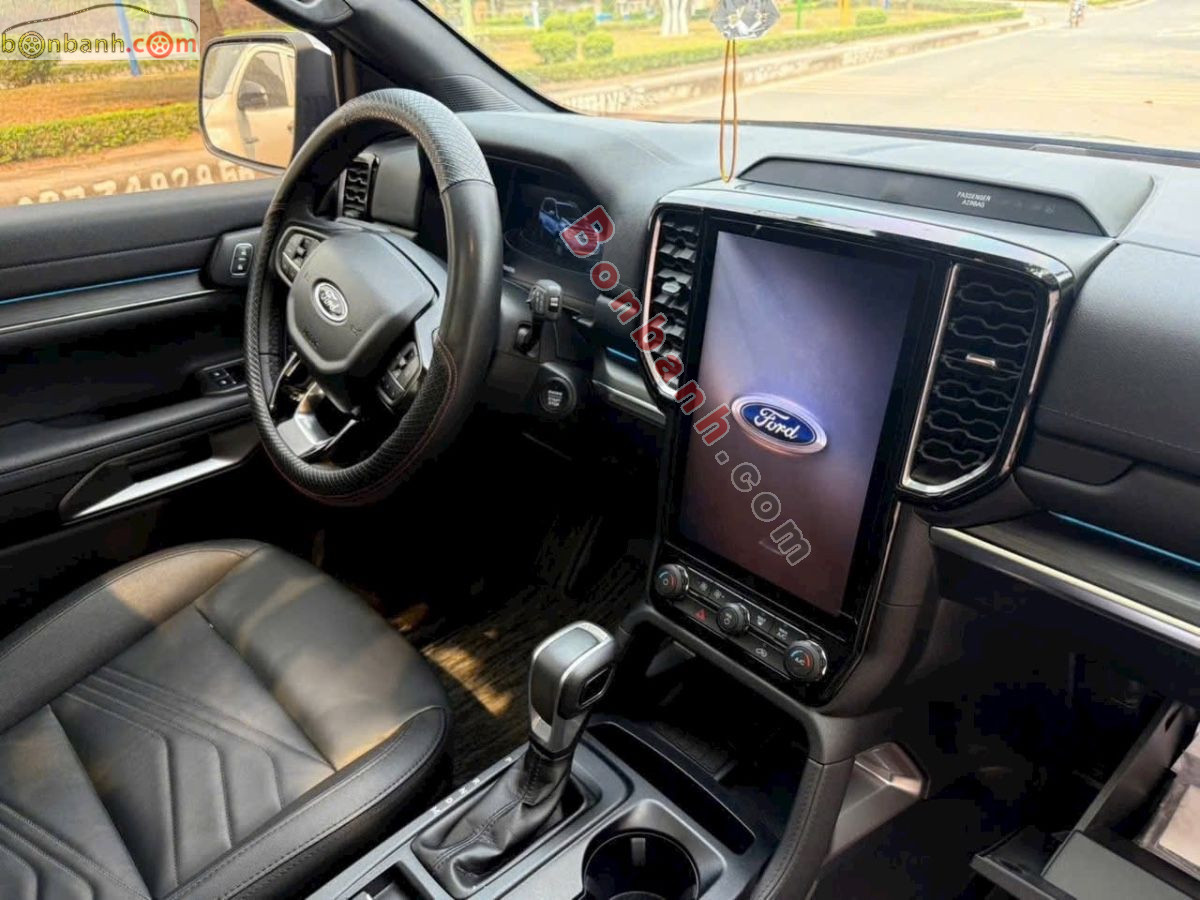 Bán ô tô Ford Everest Titanium 2.0L 4x2 AT - 2025 - xe cũ