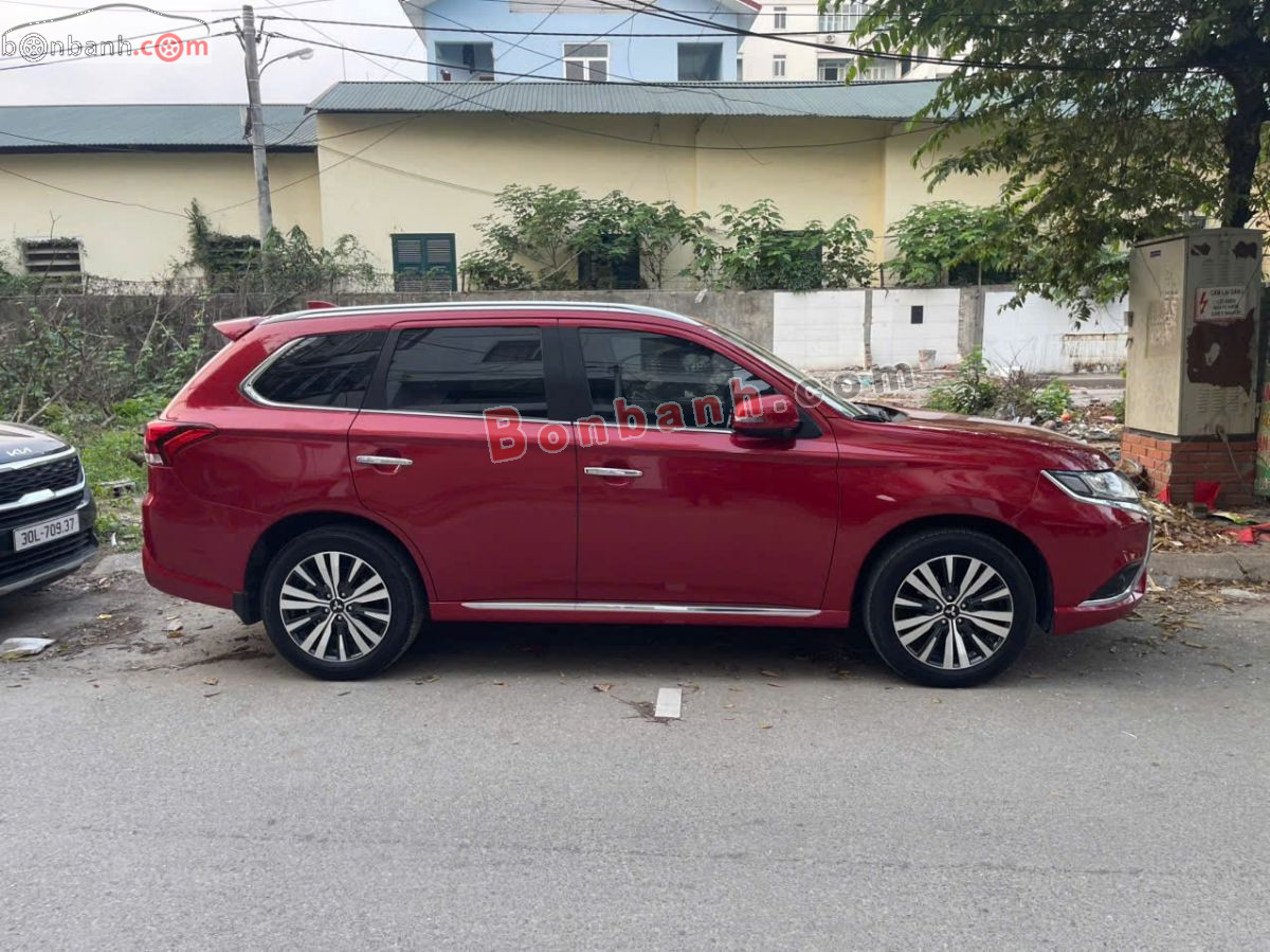 Bán ô tô Mitsubishi Outlander Premium 2.0 CVT - 2023 - xe cũ