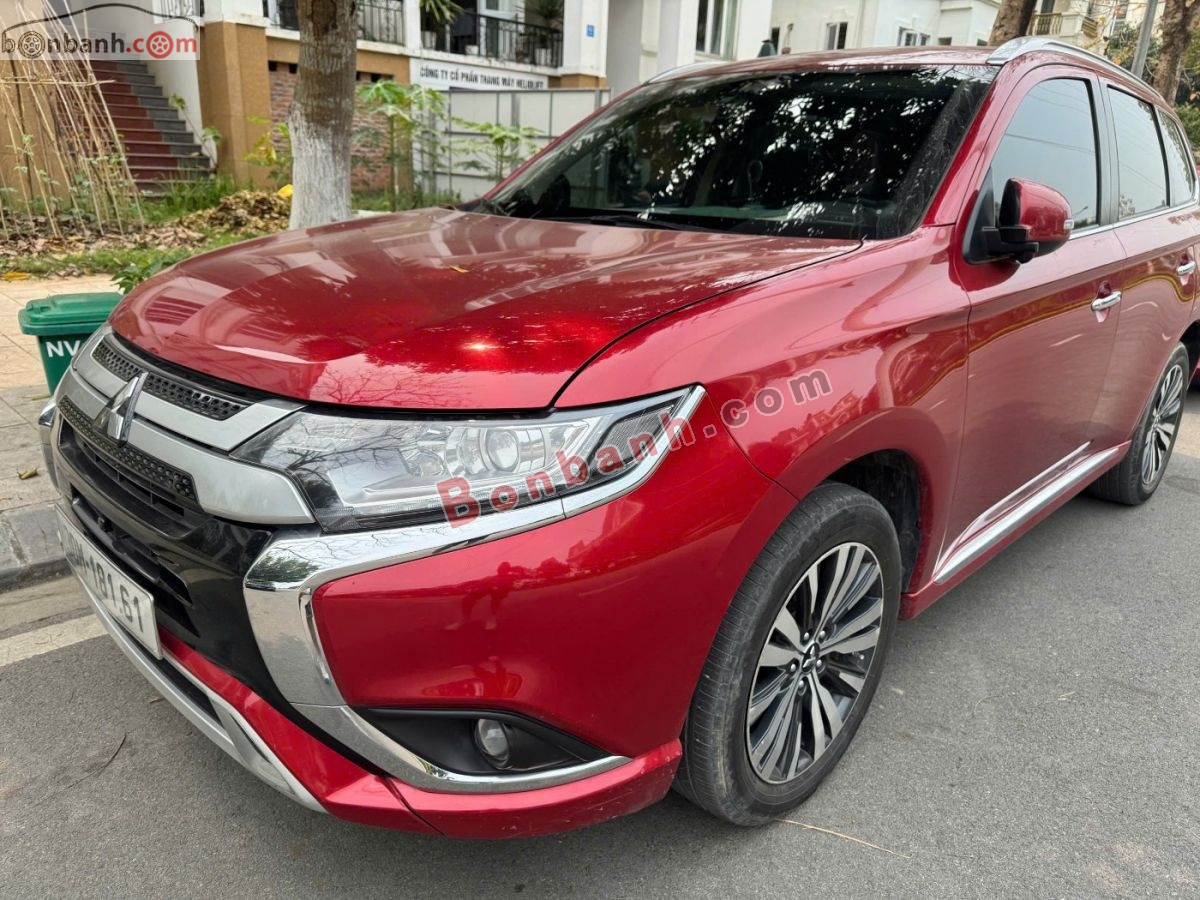 Bán ô tô Mitsubishi Outlander Premium 2.0 CVT - 2023 - xe cũ