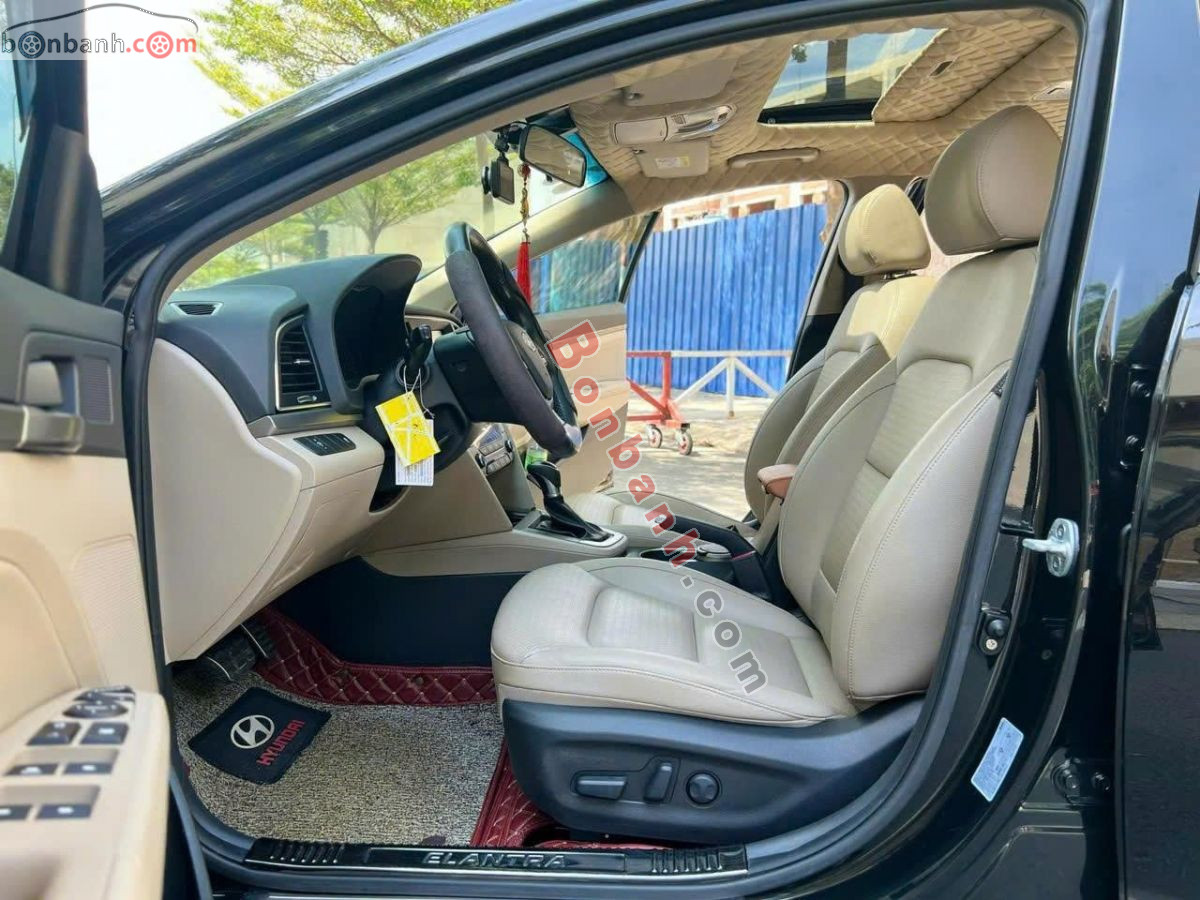 Bán ô tô Hyundai Elantra 2.0 AT - 2018 - xe cũ