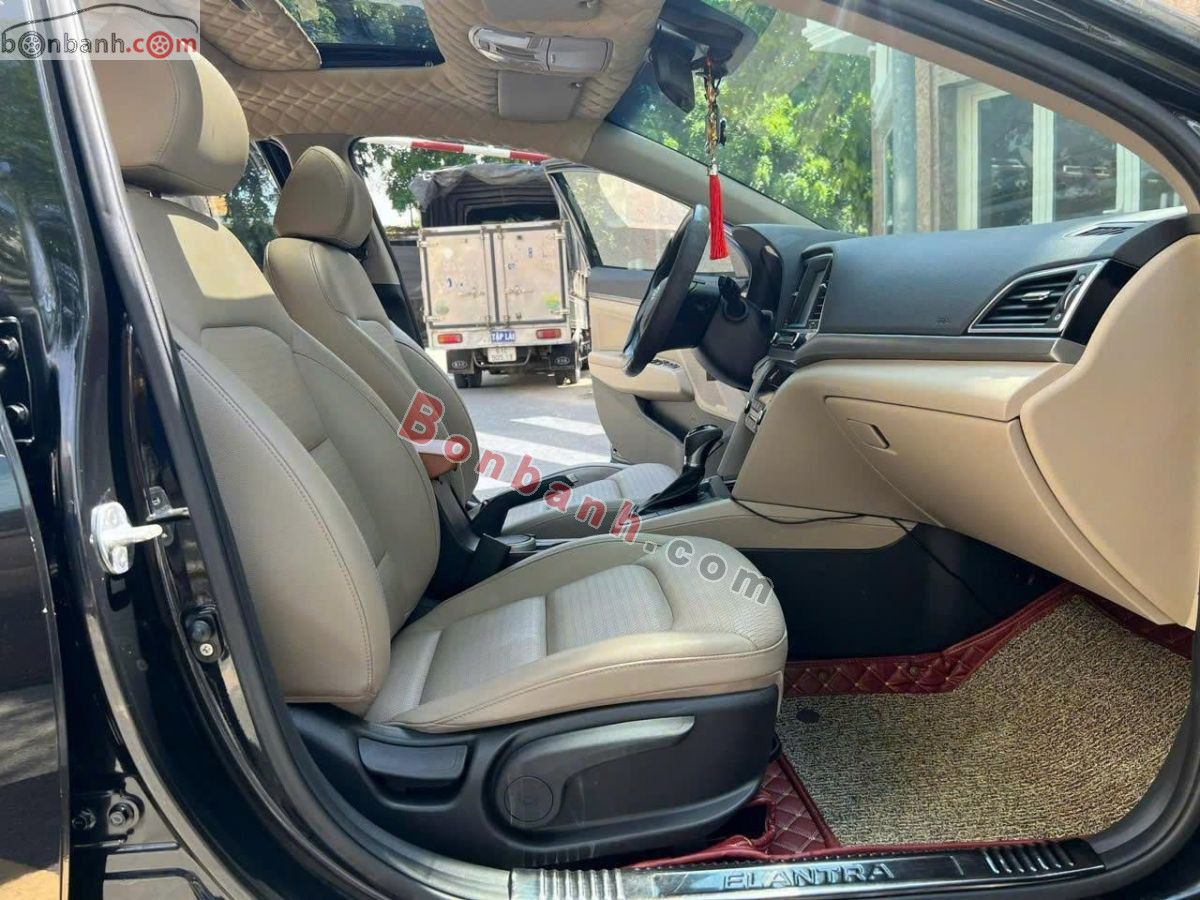 Bán ô tô Hyundai Elantra 2.0 AT - 2018 - xe cũ