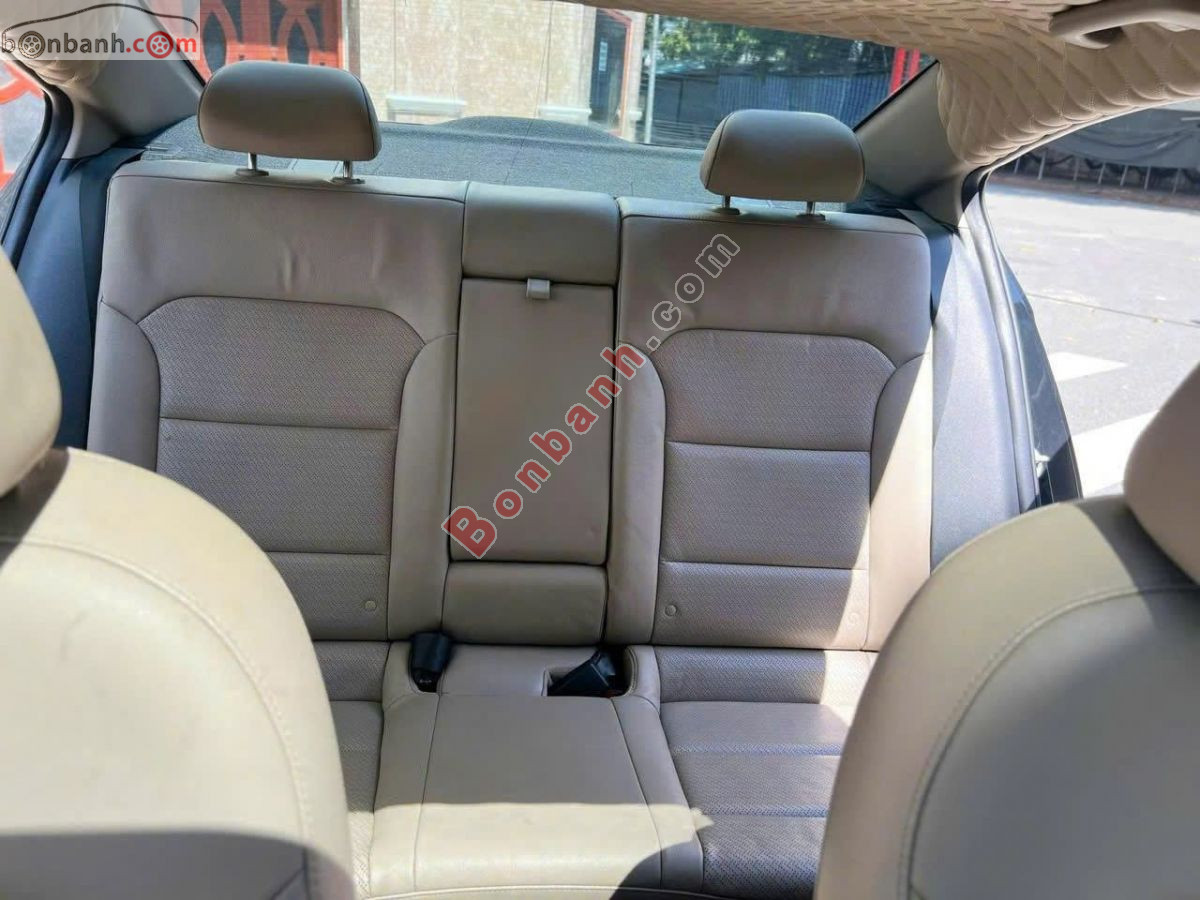 Bán ô tô Hyundai Elantra 2.0 AT - 2018 - xe cũ