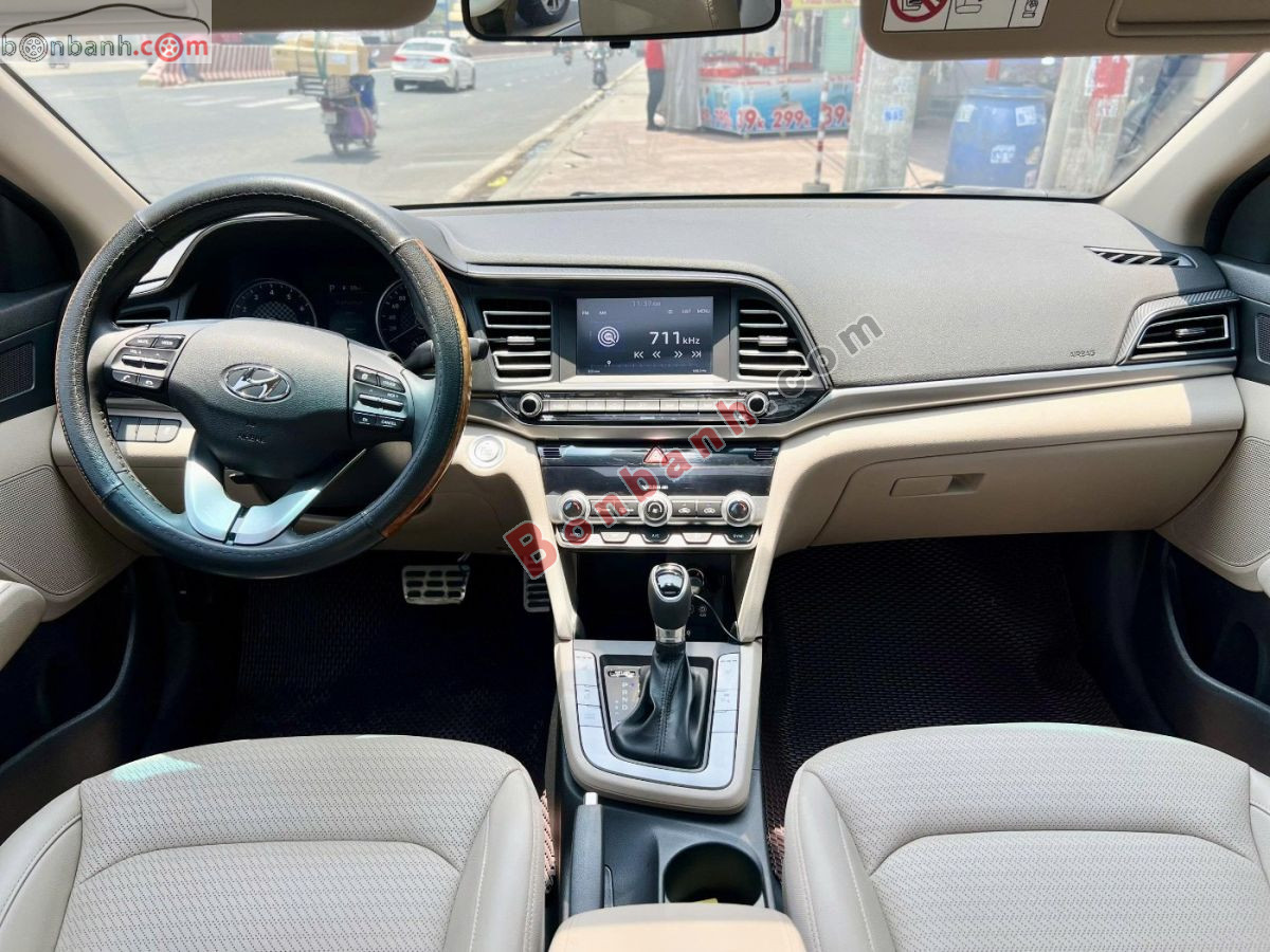 Bán ô tô Hyundai Elantra 2.0 AT - 2021 - xe cũ