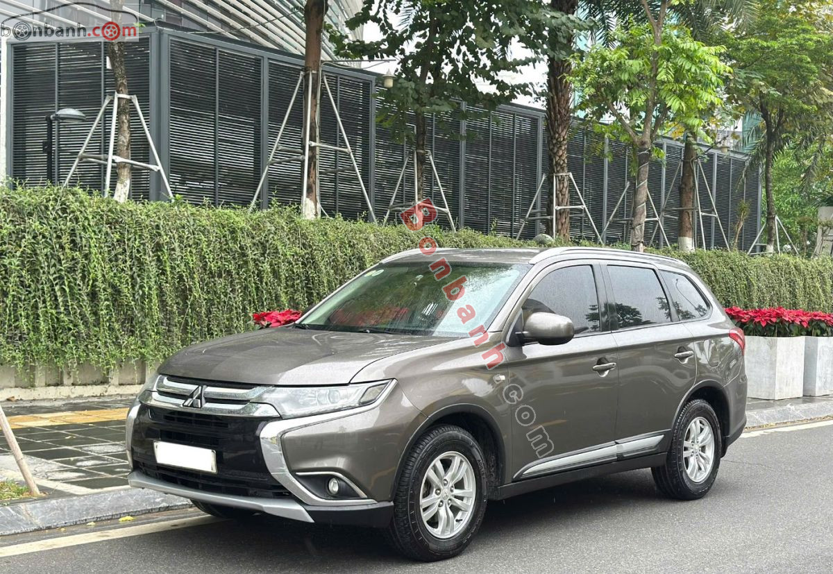 Bán ô tô Mitsubishi Outlander 2.0 CVT - 2016 - xe cũ