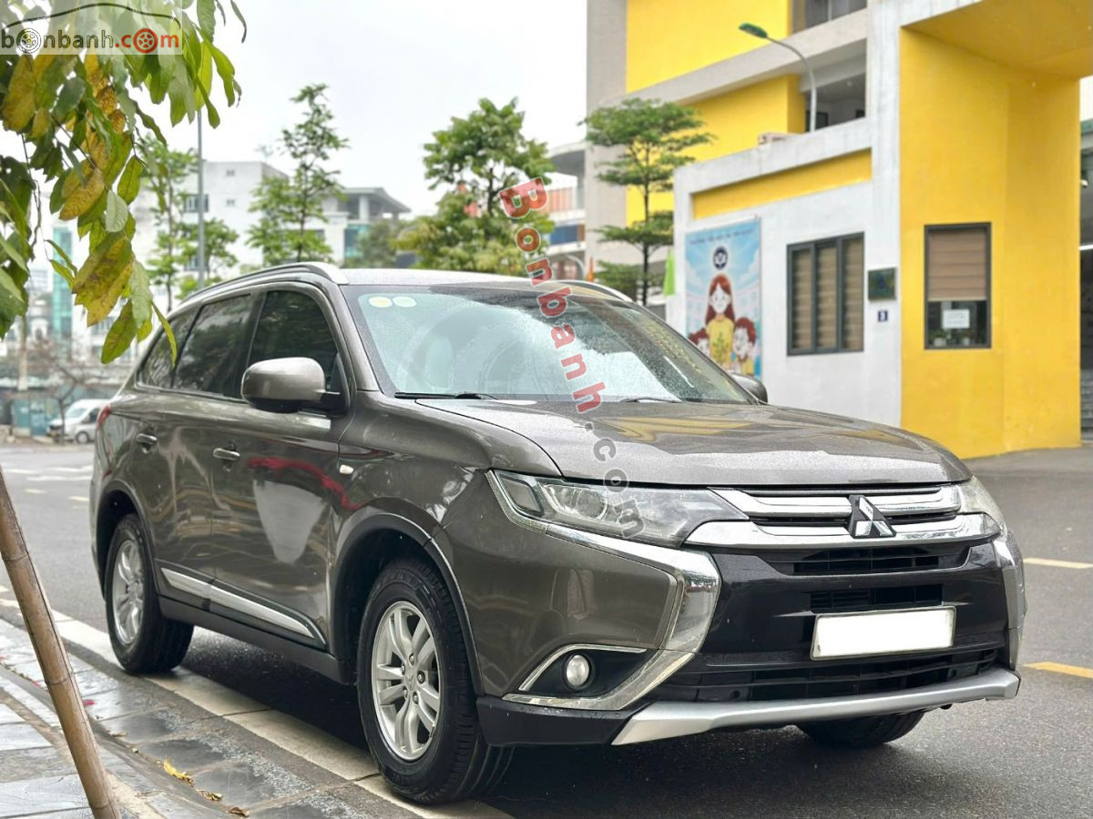 Bán ô tô Mitsubishi Outlander 2.0 CVT - 2016 - xe cũ