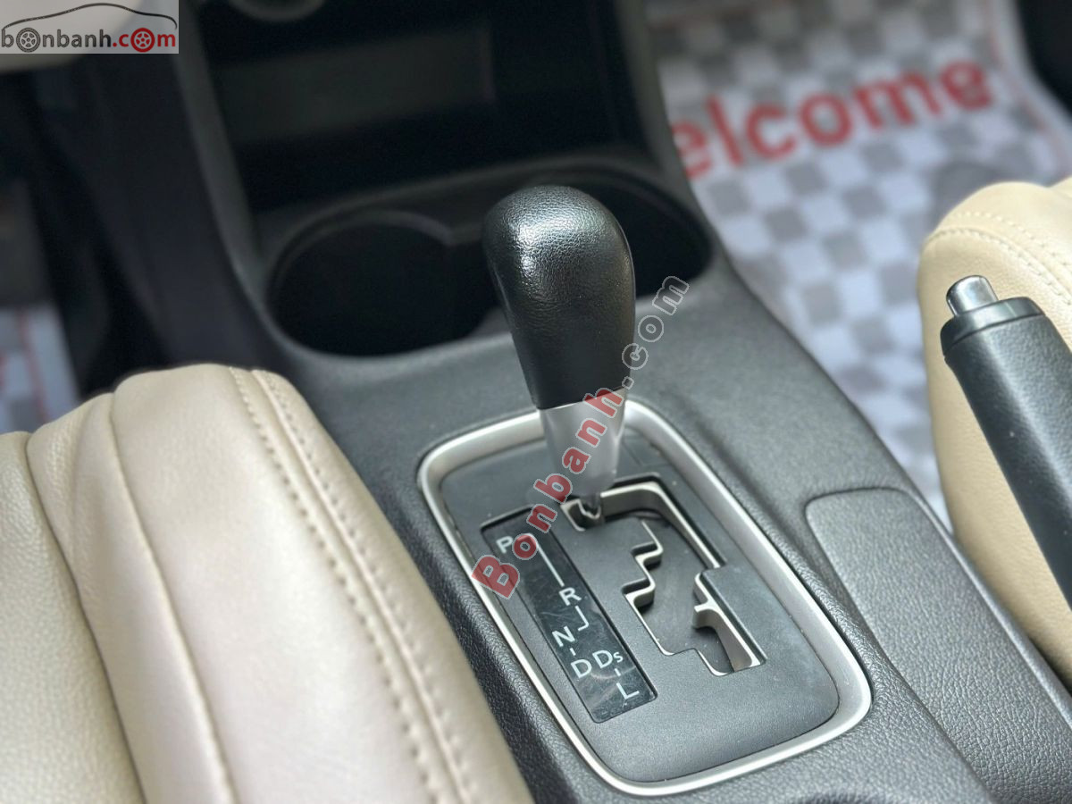 Bán ô tô Mitsubishi Outlander 2.0 CVT - 2016 - xe cũ