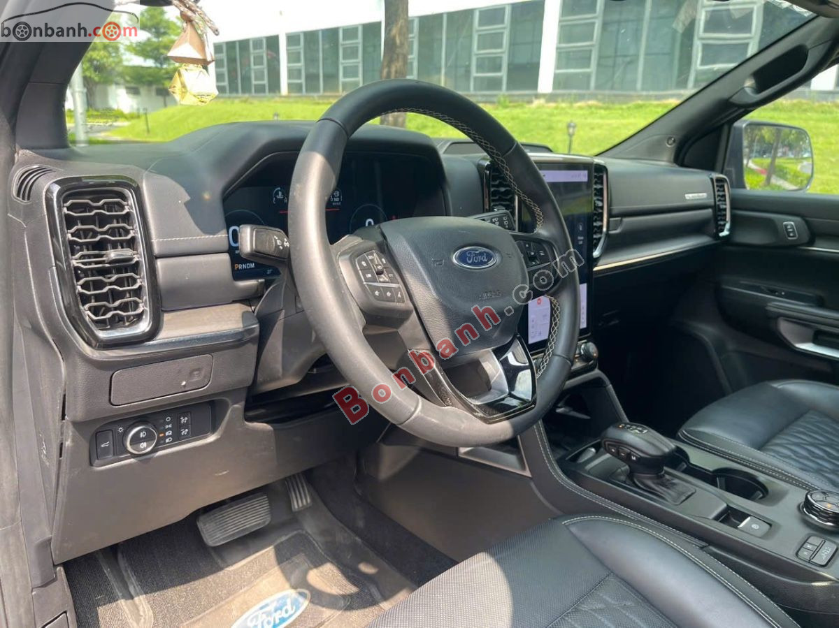 Bán ô tô Ford Everest Platinum 2.0L 4x4 AT - 2024 - xe cũ