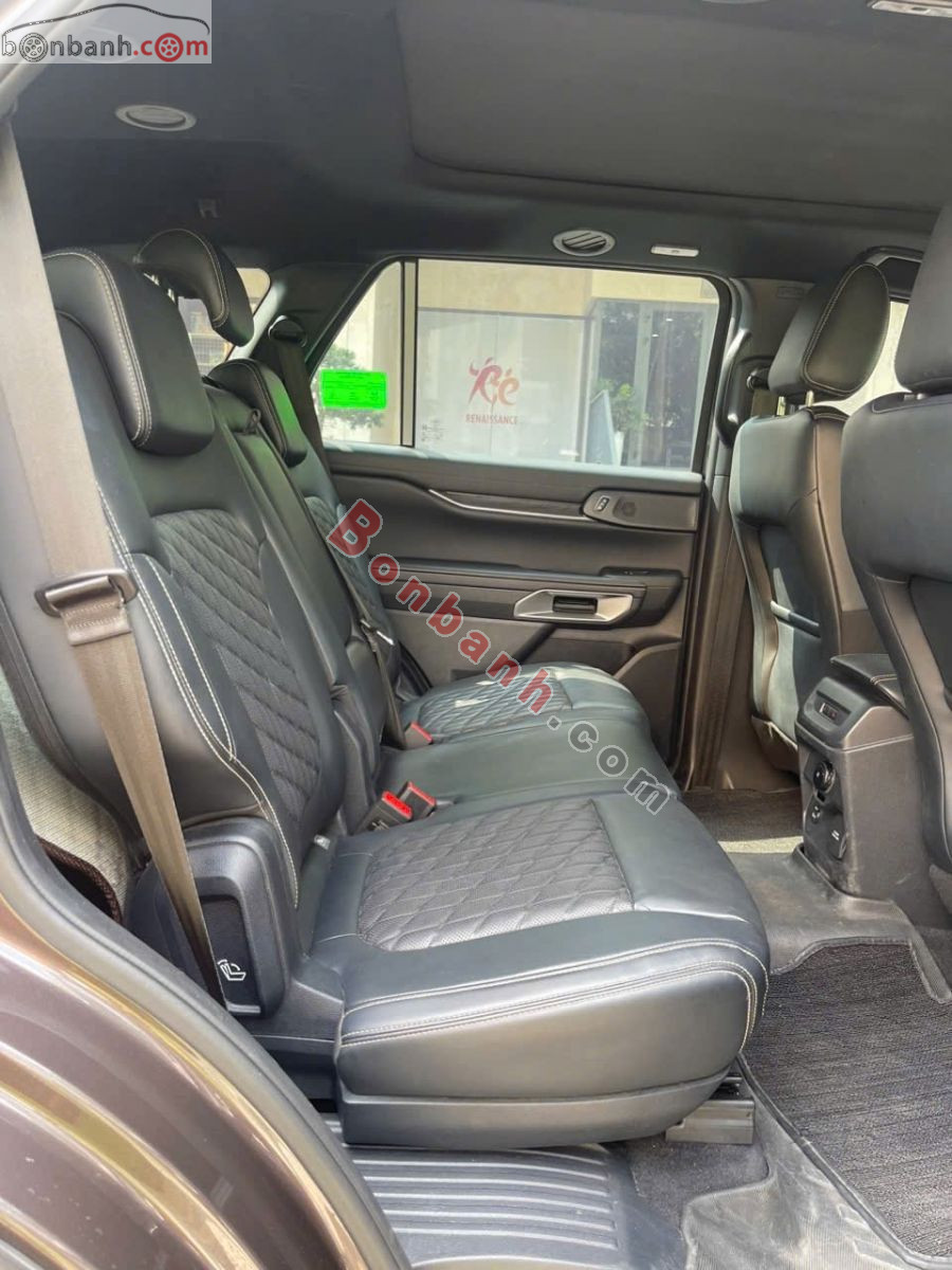 Bán ô tô Ford Everest Platinum 2.0L 4x4 AT - 2024 - xe cũ