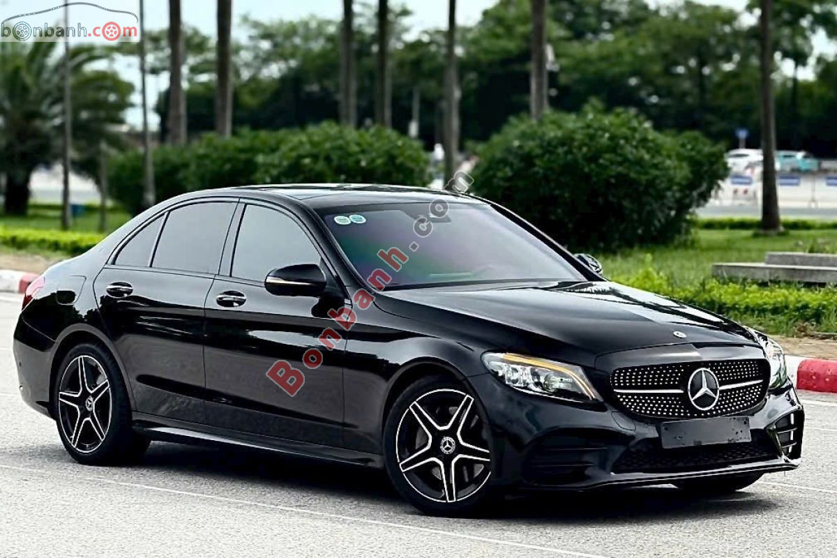 Bán ô tô Mercedes Benz C class C300 AMG - 2019 - xe cũ