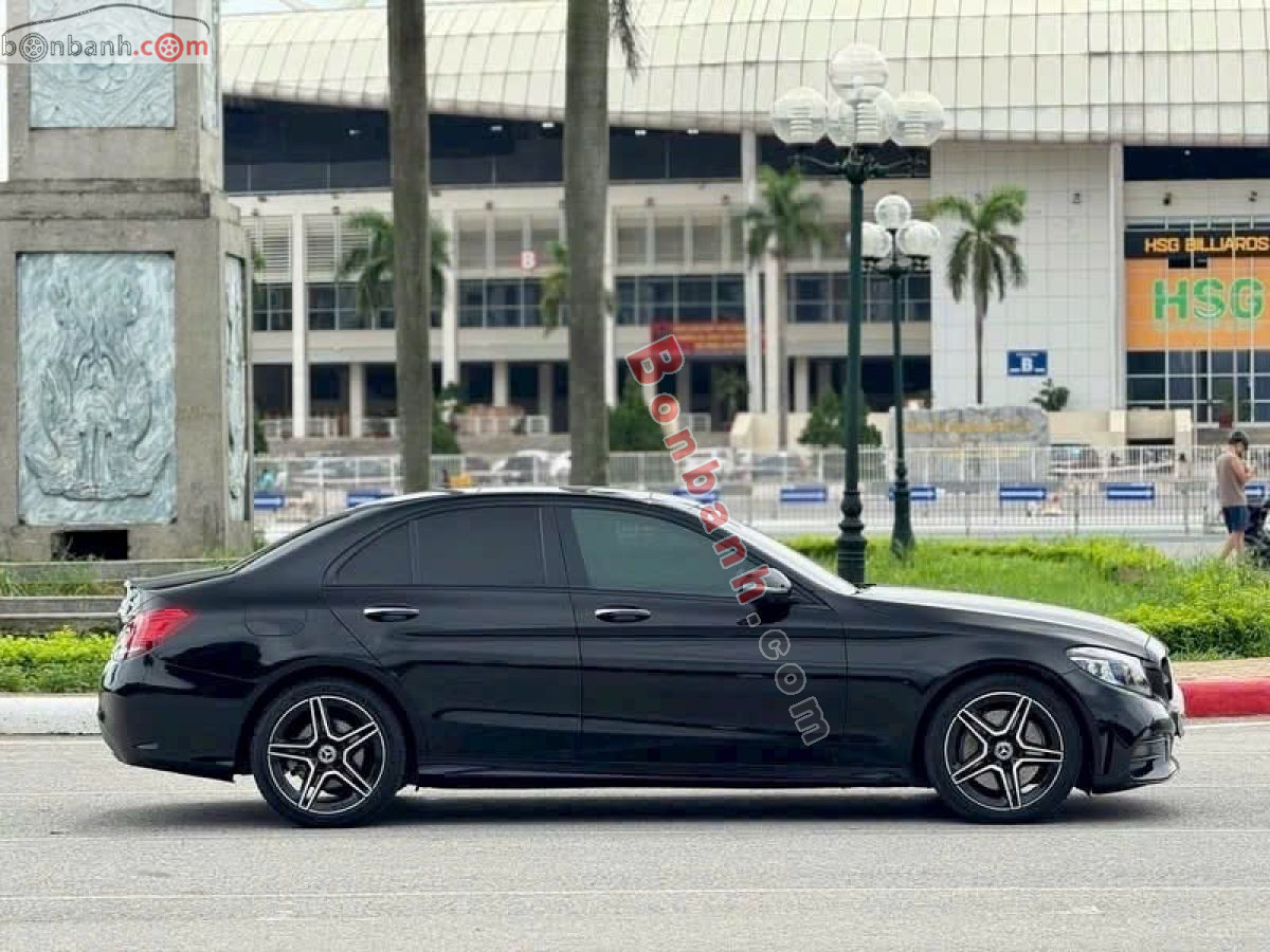 Bán ô tô Mercedes Benz C class C300 AMG - 2019 - xe cũ
