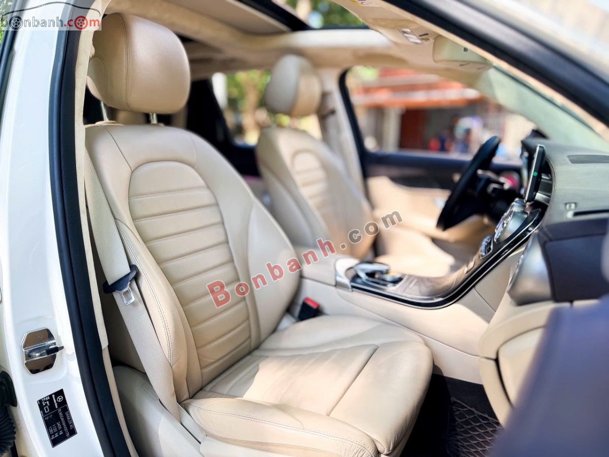 Bán ô tô Mercedes Benz GLC 300 4Matic - 2017 - xe cũ