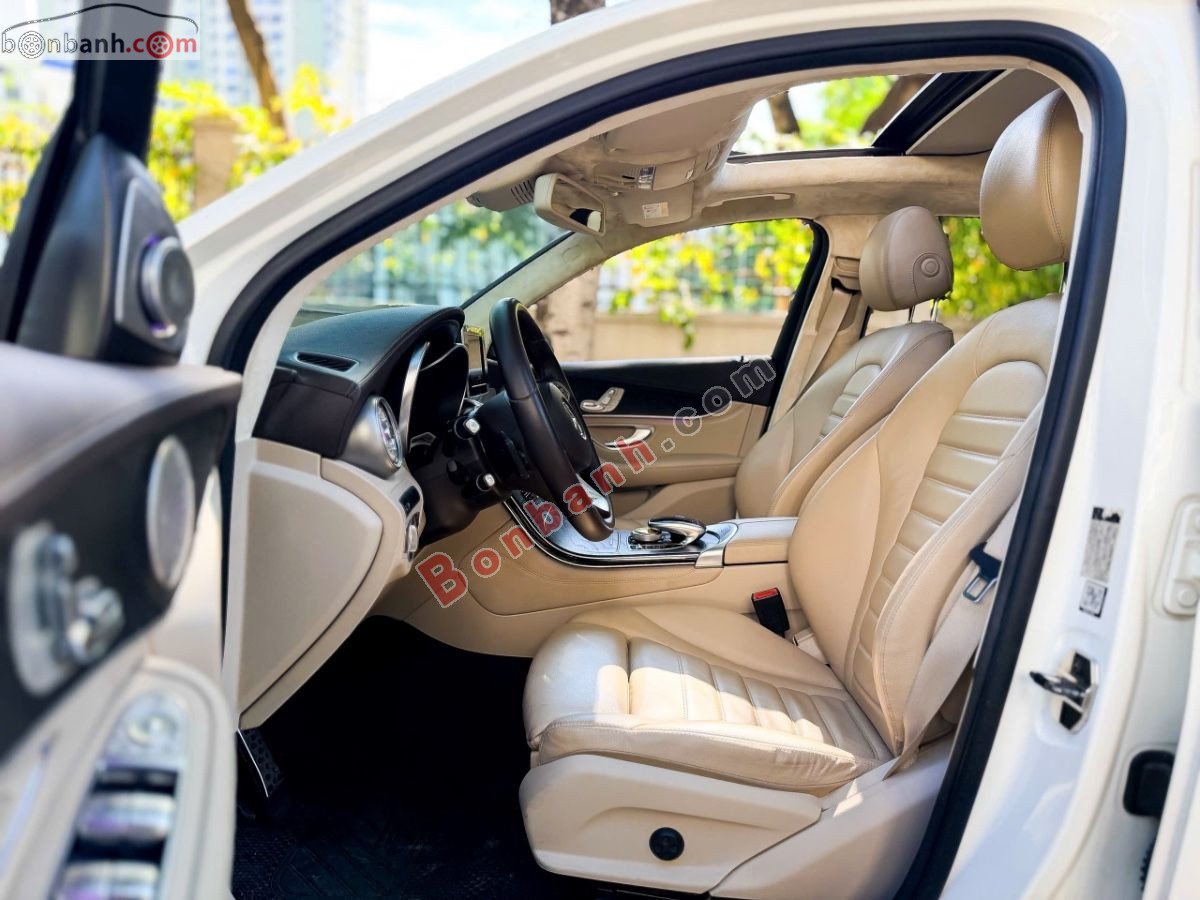Bán ô tô Mercedes Benz GLC 300 4Matic - 2017 - xe cũ