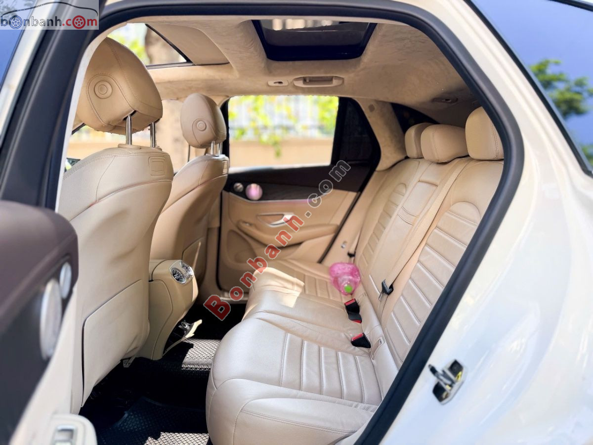 Bán ô tô Mercedes Benz GLC 300 4Matic - 2017 - xe cũ