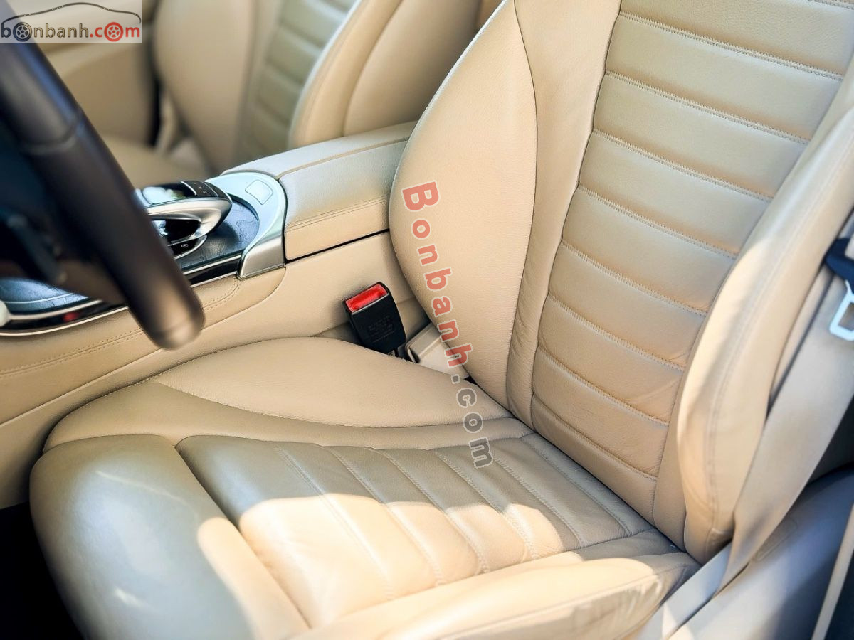 Bán ô tô Mercedes Benz GLC 300 4Matic - 2017 - xe cũ