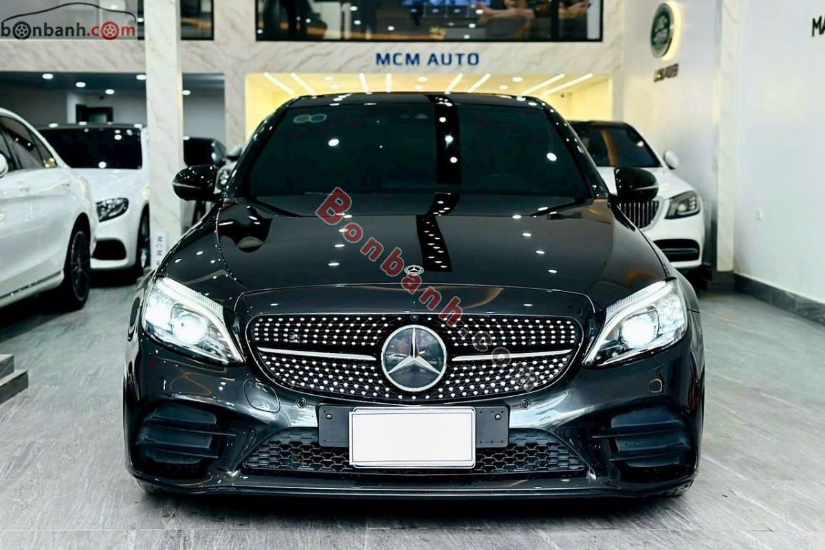 Bán ô tô Mercedes Benz C class C300 AMG - 2019 - xe cũ