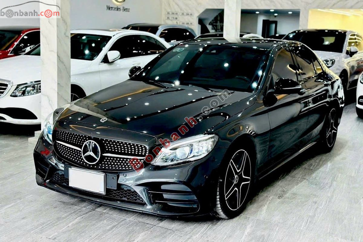 Bán ô tô Mercedes Benz C class C300 AMG - 2019 - xe cũ