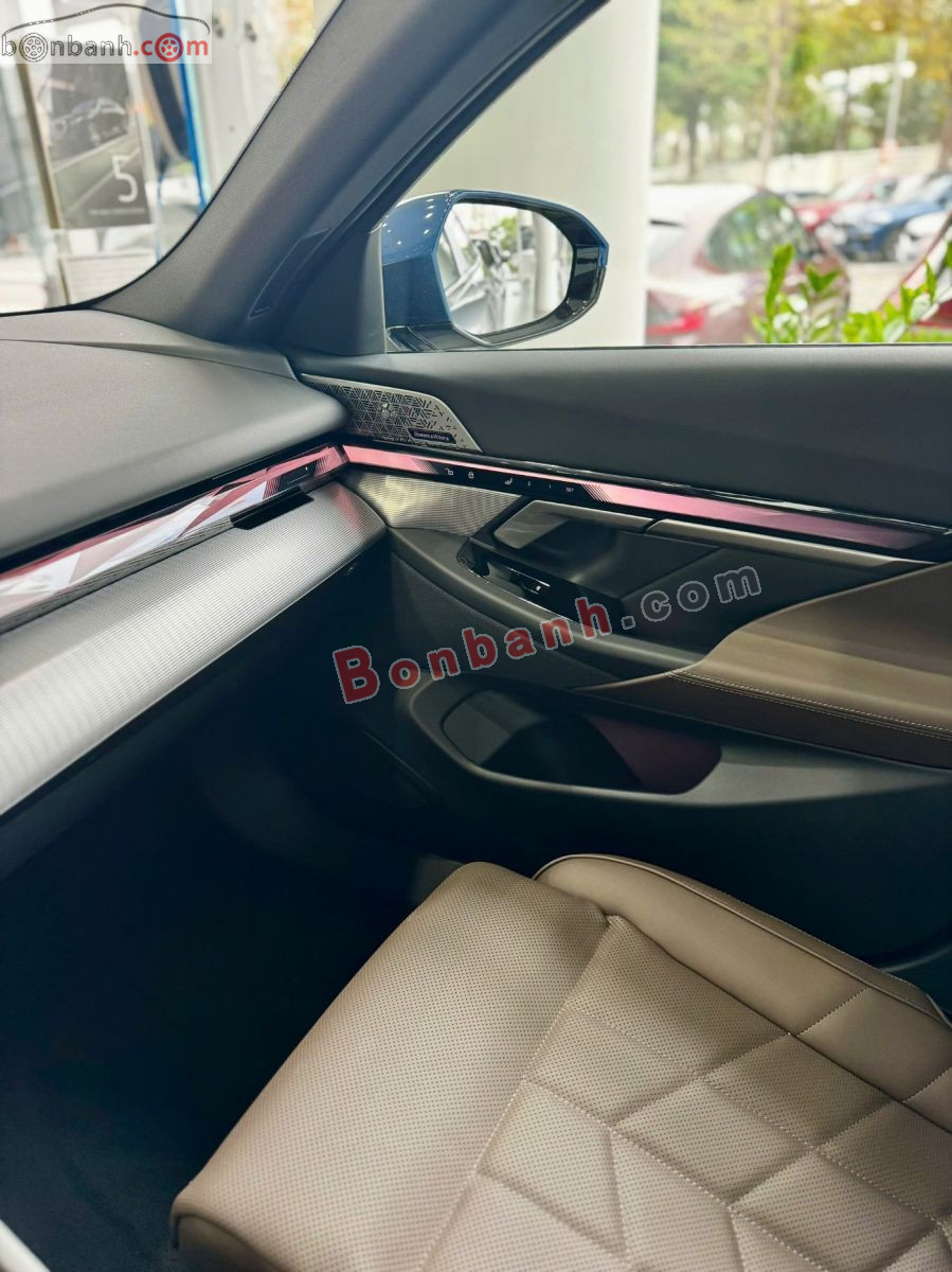 Bán ô tô BMW 5 Series 530i M Sport - 2026 - xe mới