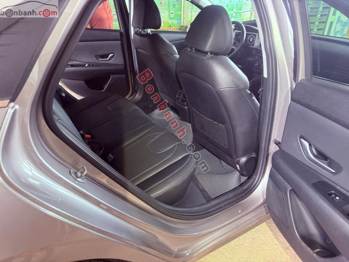 Bán ô tô Hyundai Elantra 1.6 AT Đặc biệt - 2023 - xe cũ