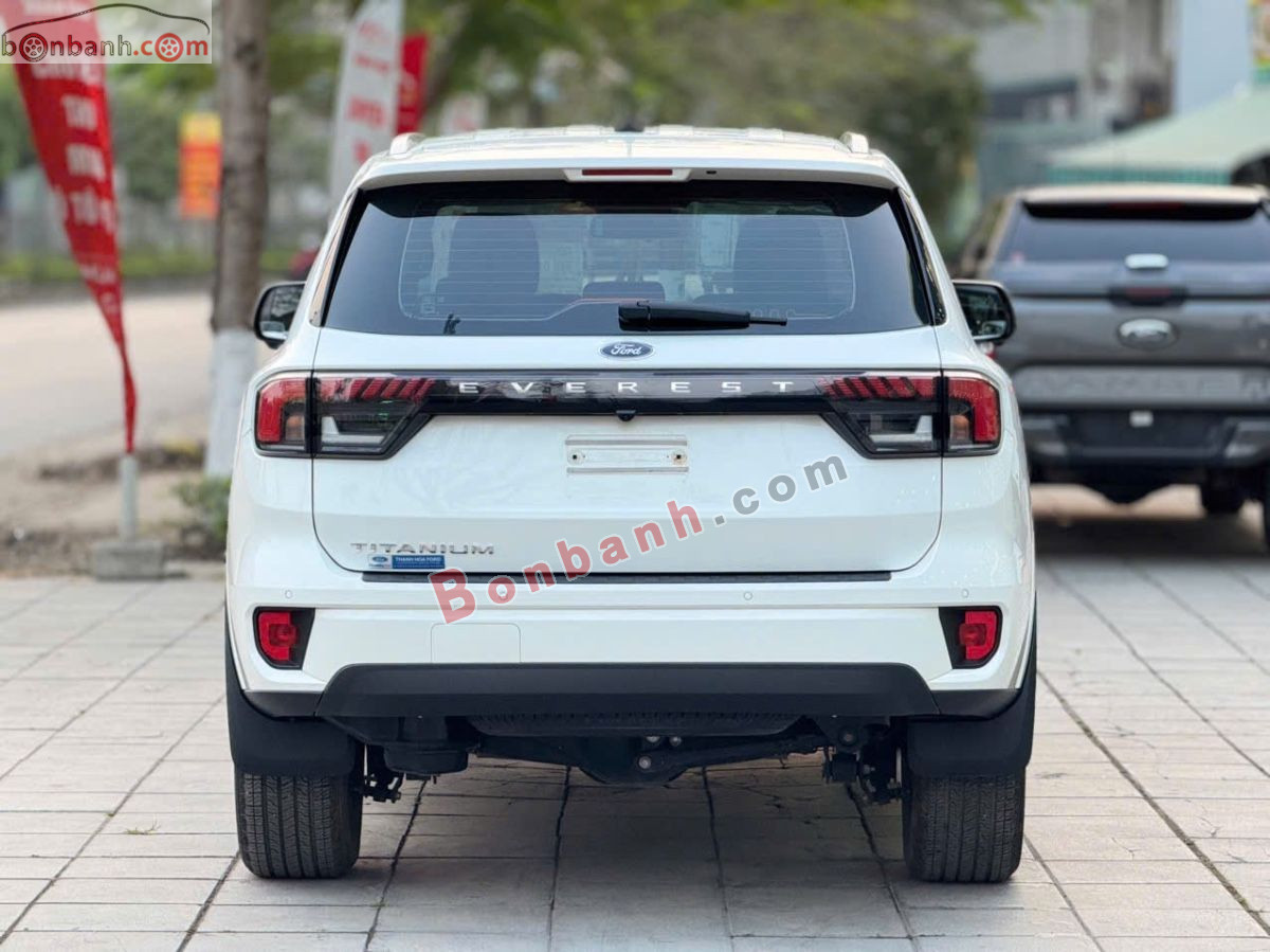 Bán ô tô Ford Everest Titanium 2.0L 4x2 AT - 2024 - xe cũ