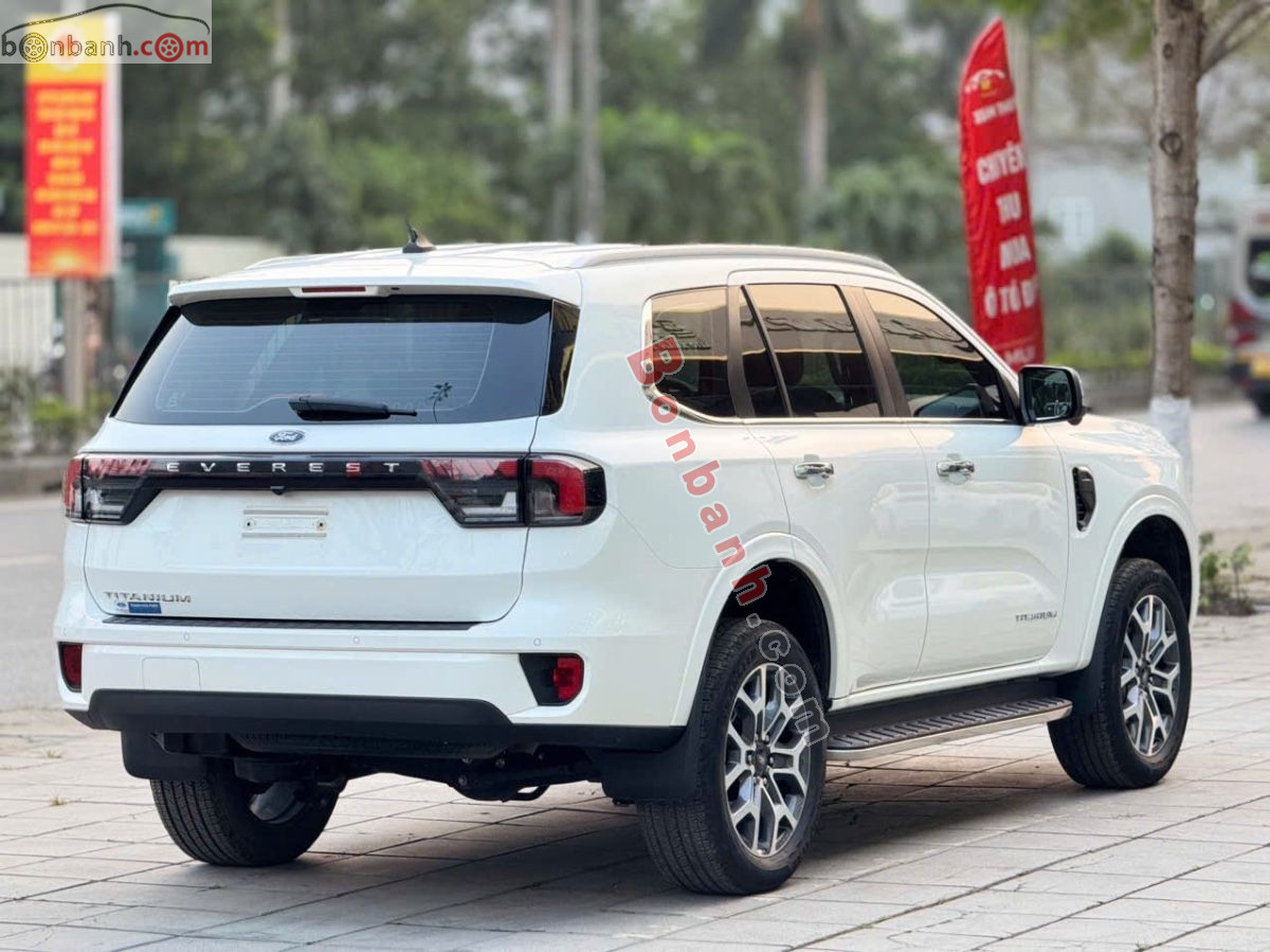 Bán ô tô Ford Everest Titanium 2.0L 4x2 AT - 2024 - xe cũ