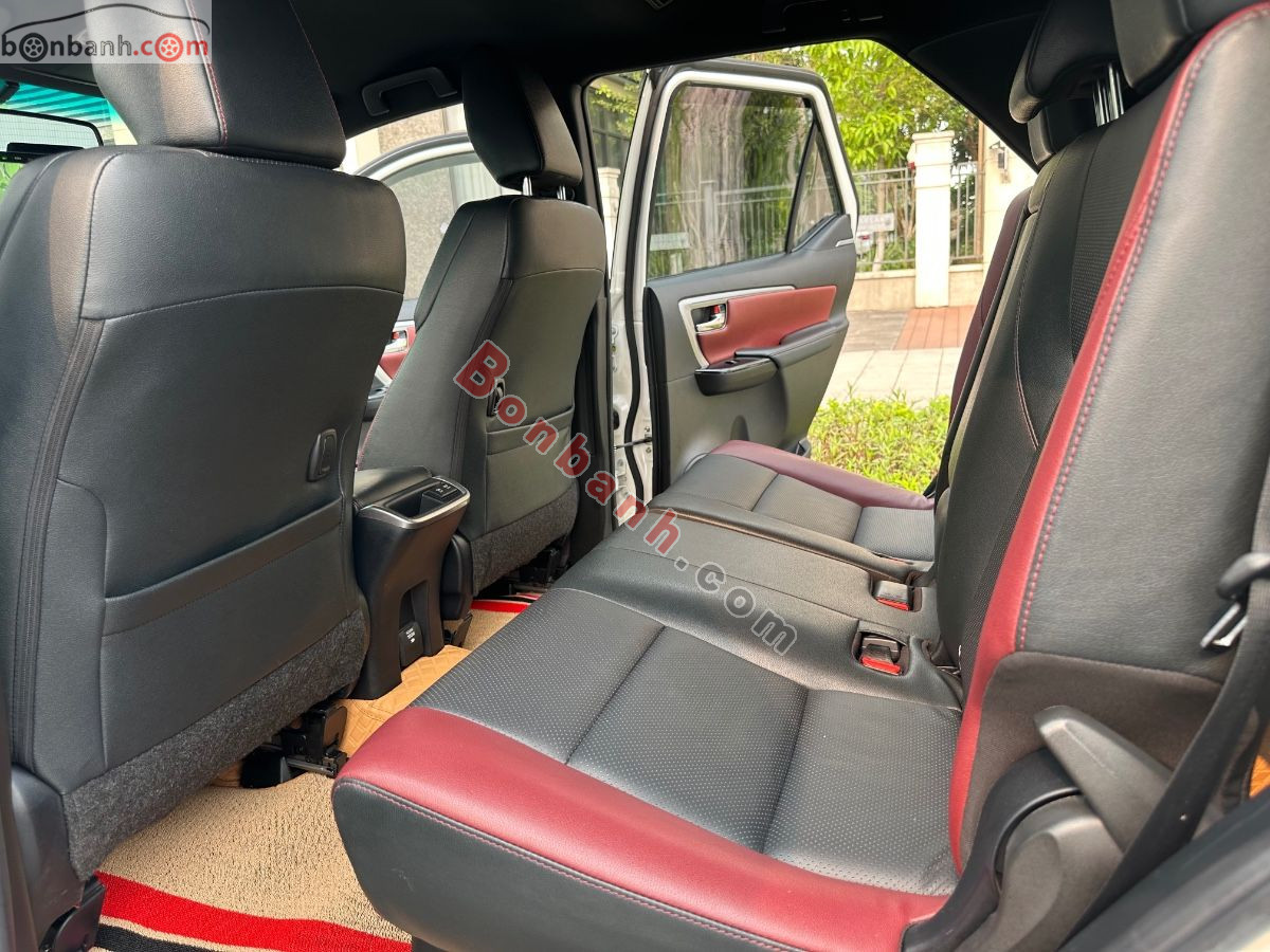 Bán ô tô Toyota Fortuner 2.4G 4x2 AT Legender - 2020 - xe cũ