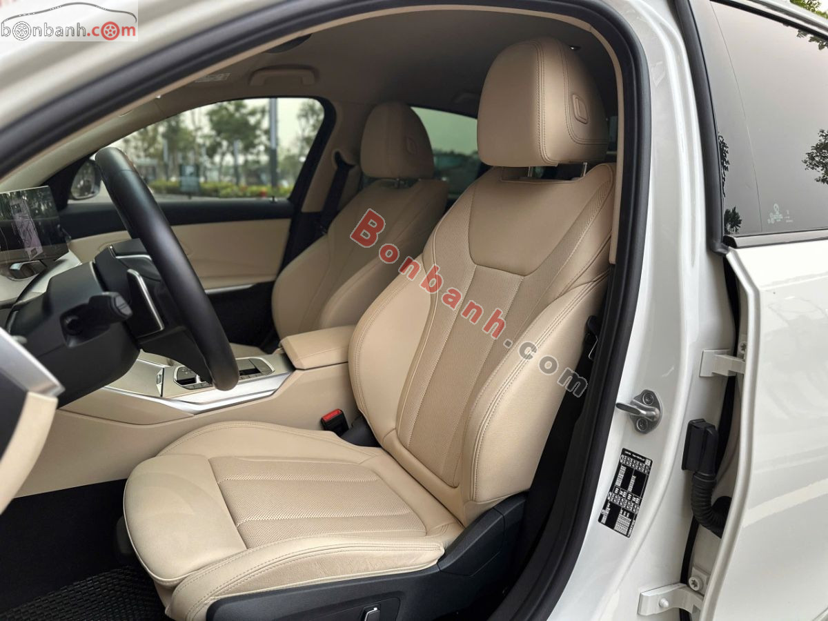 Bán ô tô BMW 3 Series 320i Sport Line - 2024 - xe cũ