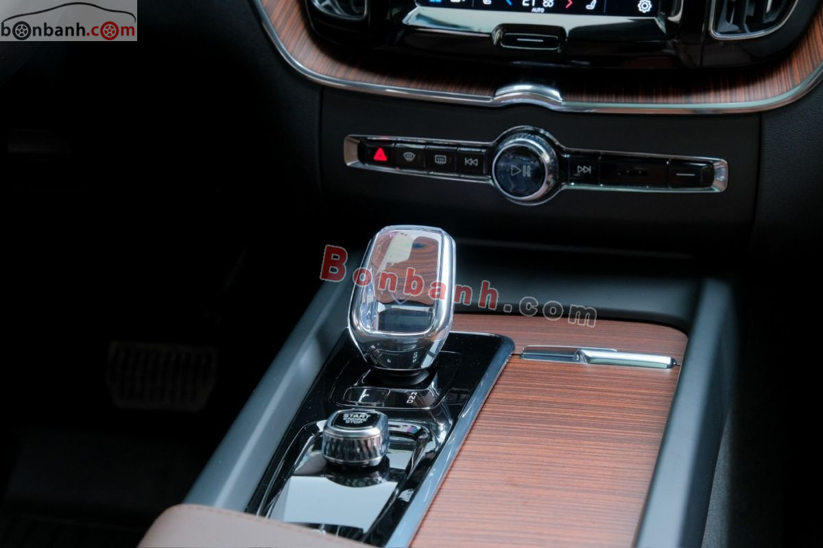 Bán ô tô Volvo XC60 Ultimate Bright B6 AWD - 2023 - xe cũ