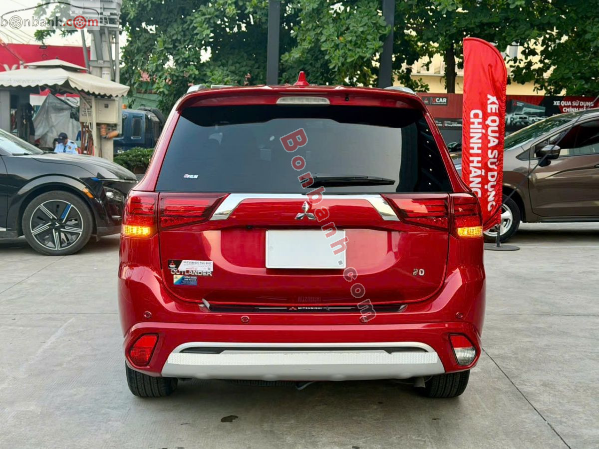 Bán ô tô Mitsubishi Outlander 2.0 CVT - 2022 - xe cũ