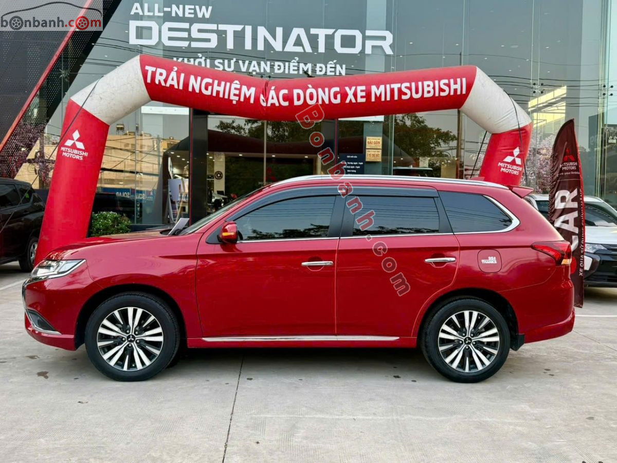 Bán ô tô Mitsubishi Outlander 2.0 CVT - 2022 - xe cũ