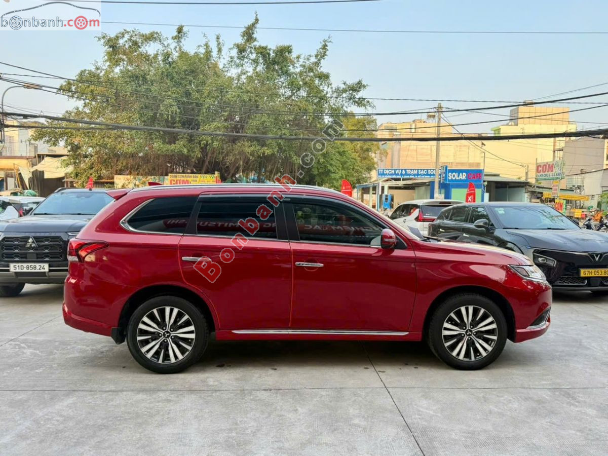 Bán ô tô Mitsubishi Outlander 2.0 CVT - 2022 - xe cũ