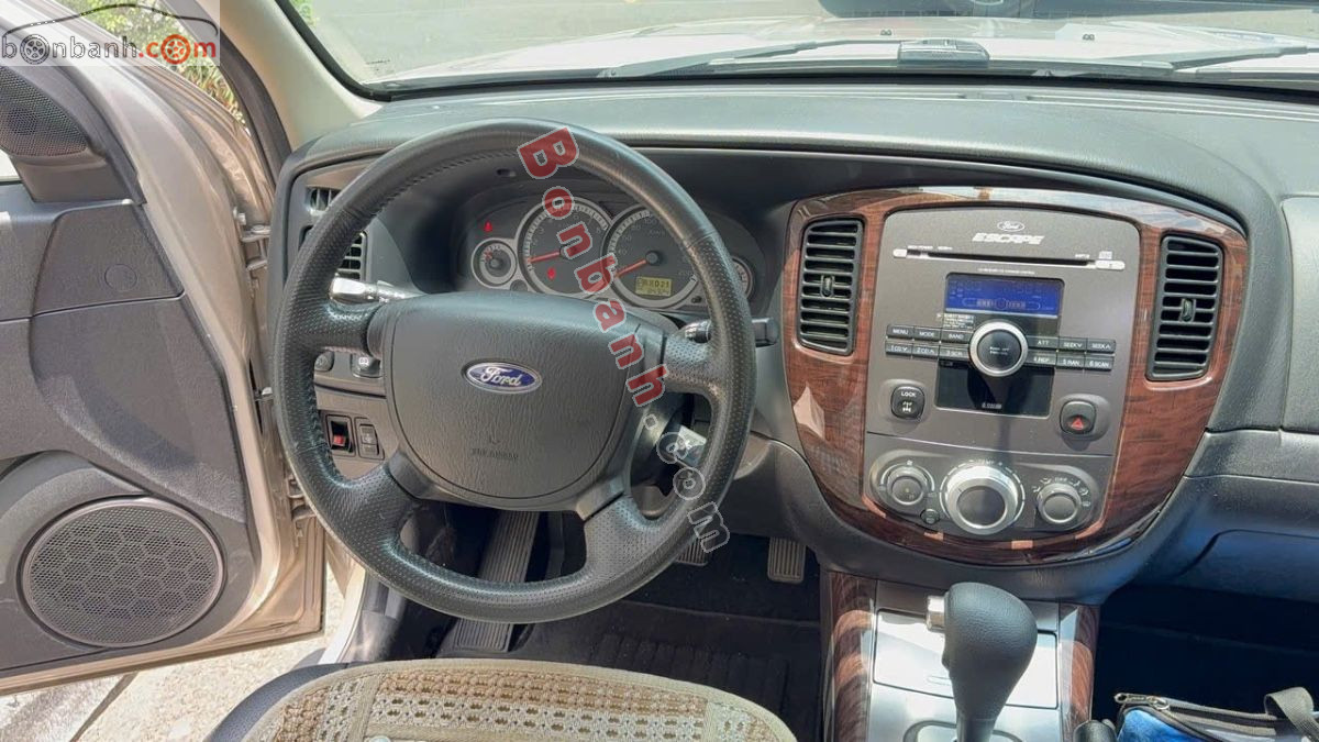 Bán ô tô Ford Escape XLT 2.3L 4x4 AT - 2013 - xe cũ