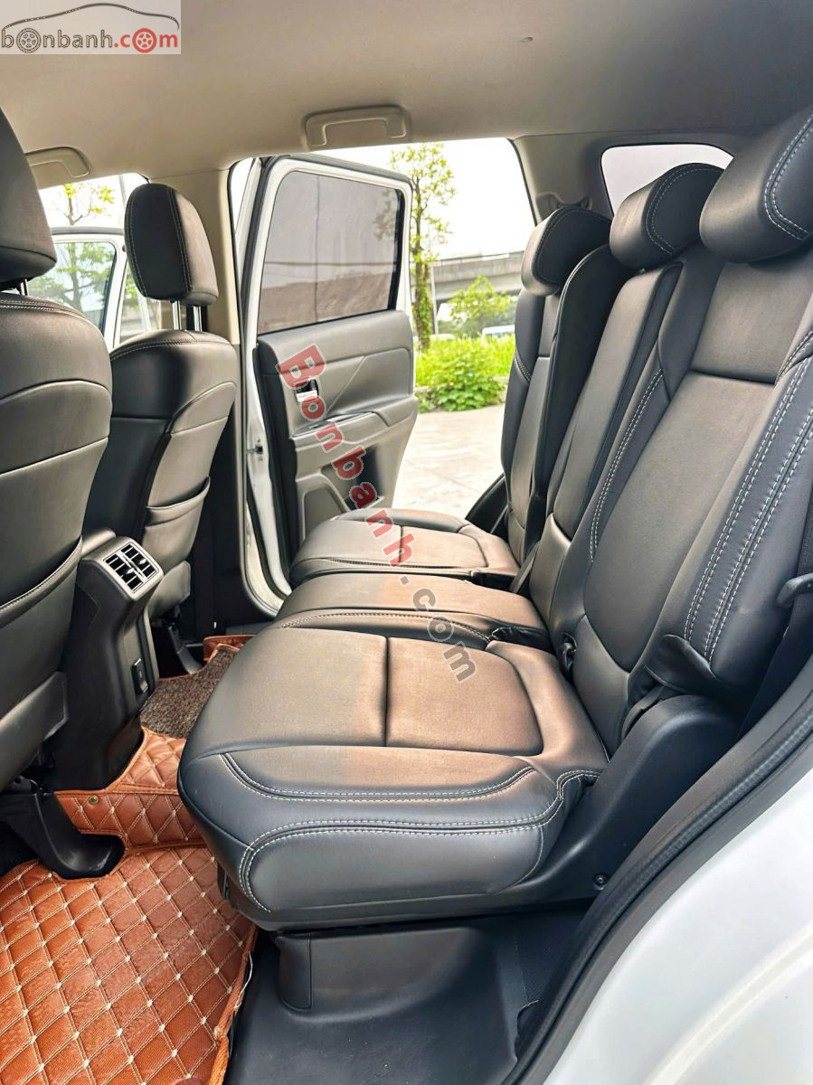 Bán ô tô Mitsubishi Outlander 2.0 CVT - 2020 - xe cũ