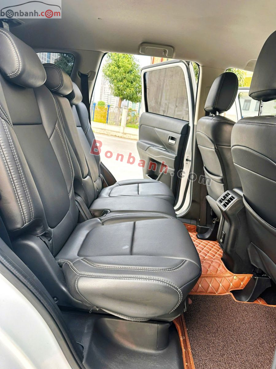 Bán ô tô Mitsubishi Outlander 2.0 CVT - 2020 - xe cũ