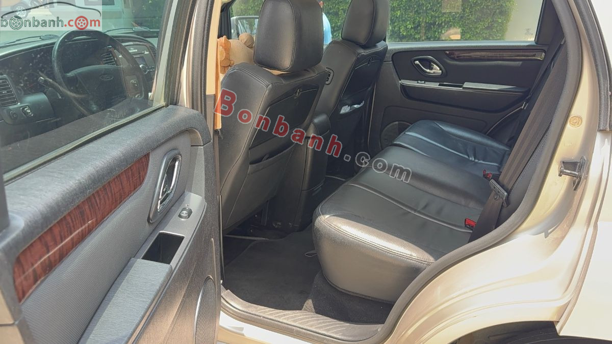 Bán ô tô Ford Escape XLT 2.3L 4x4 AT - 2013 - xe cũ