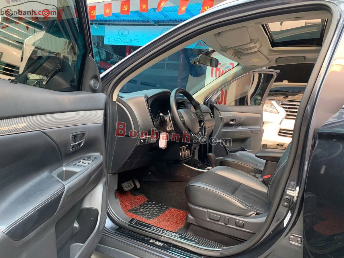 Bán ô tô Mitsubishi Outlander 2.0 CVT Premium - 2020 - xe cũ