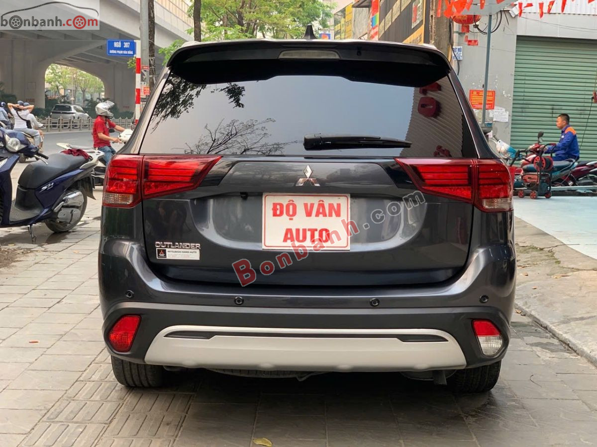 Bán ô tô Mitsubishi Outlander 2.0 CVT Premium - 2020 - xe cũ